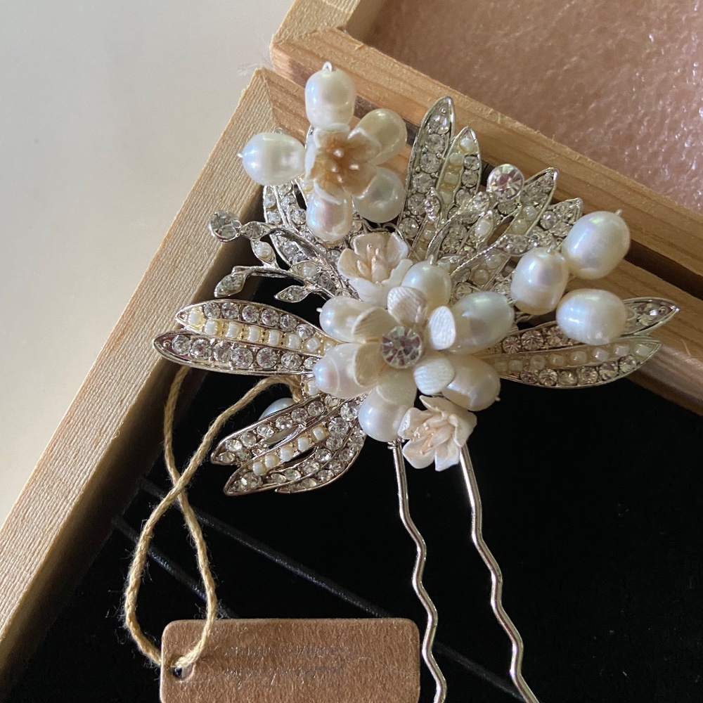 BHLDN Anthropologie Justin & Taylor bridal hair pin